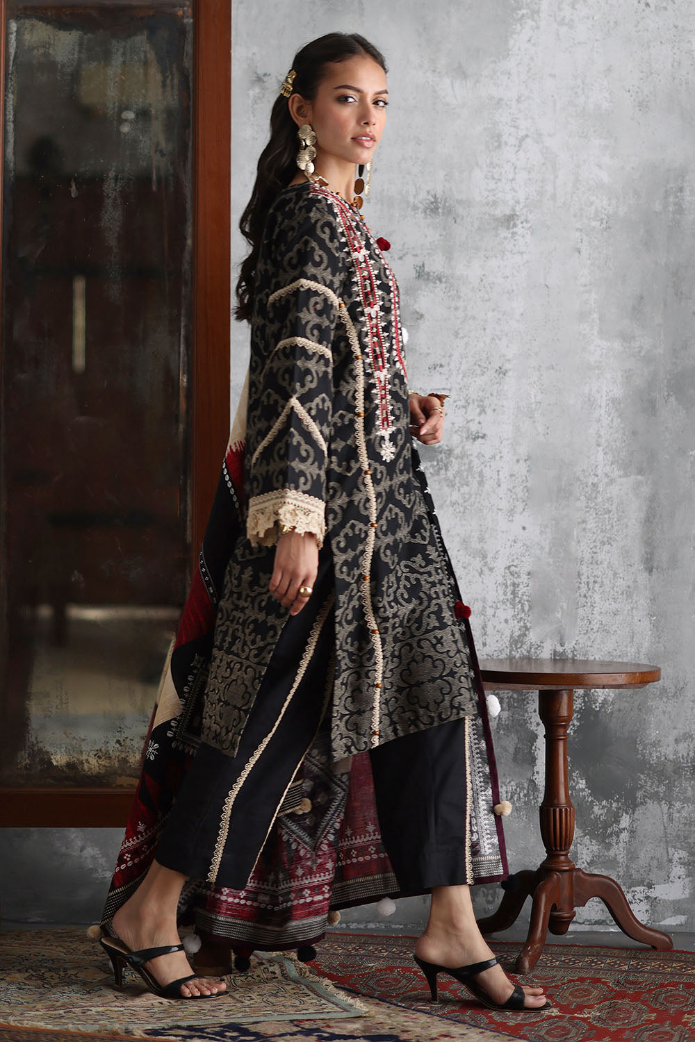 Gul Ahmed 3 Piece Embroidered Khaddar Suit With Printed Khaddar Dupatta