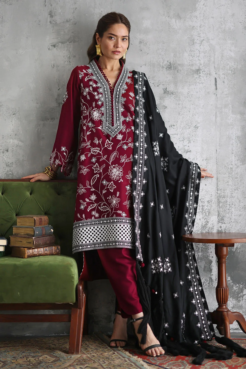 Gul Ahmed 3 Piece Embroidered Pashmina Suit With Embroidered Pashmina Dupatta