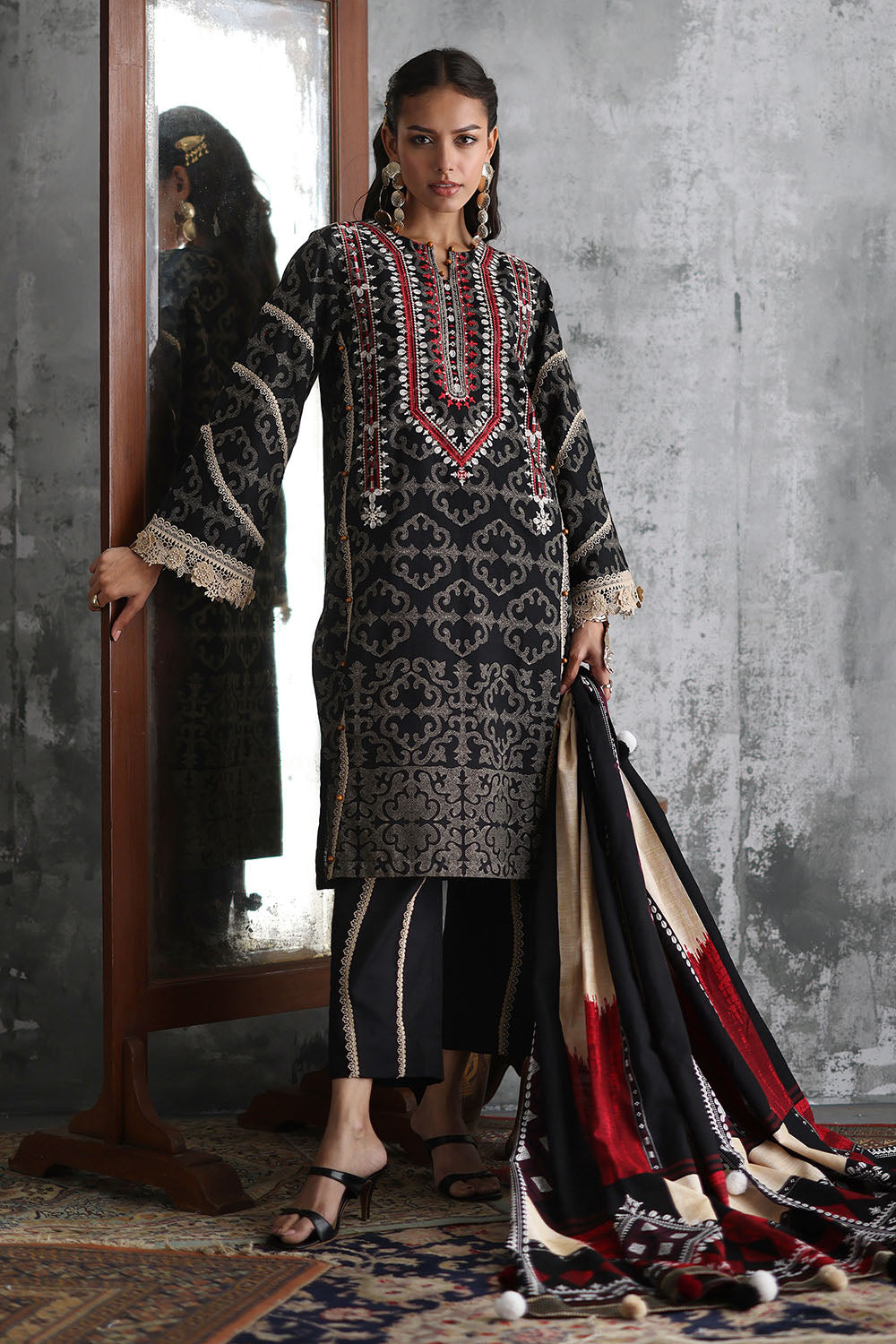 Gul Ahmed 3 Piece Embroidered Khaddar Suit With Printed Khaddar Dupatta